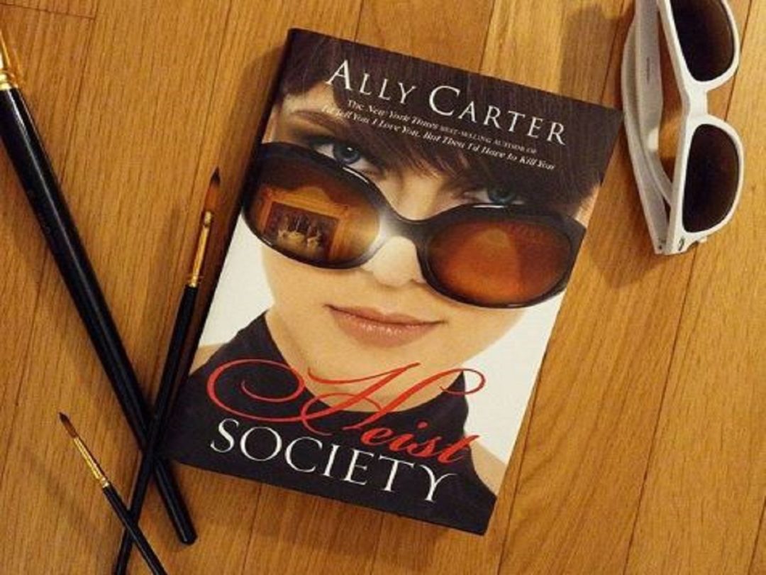 Review Buku Novel Heist Society oleh Ally Carter